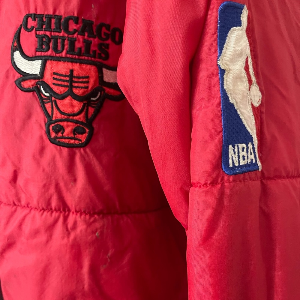 ✅Chicago Bulls Reversible Jacket 🧥🔥🐂🏀 - Picture 6 of 9
